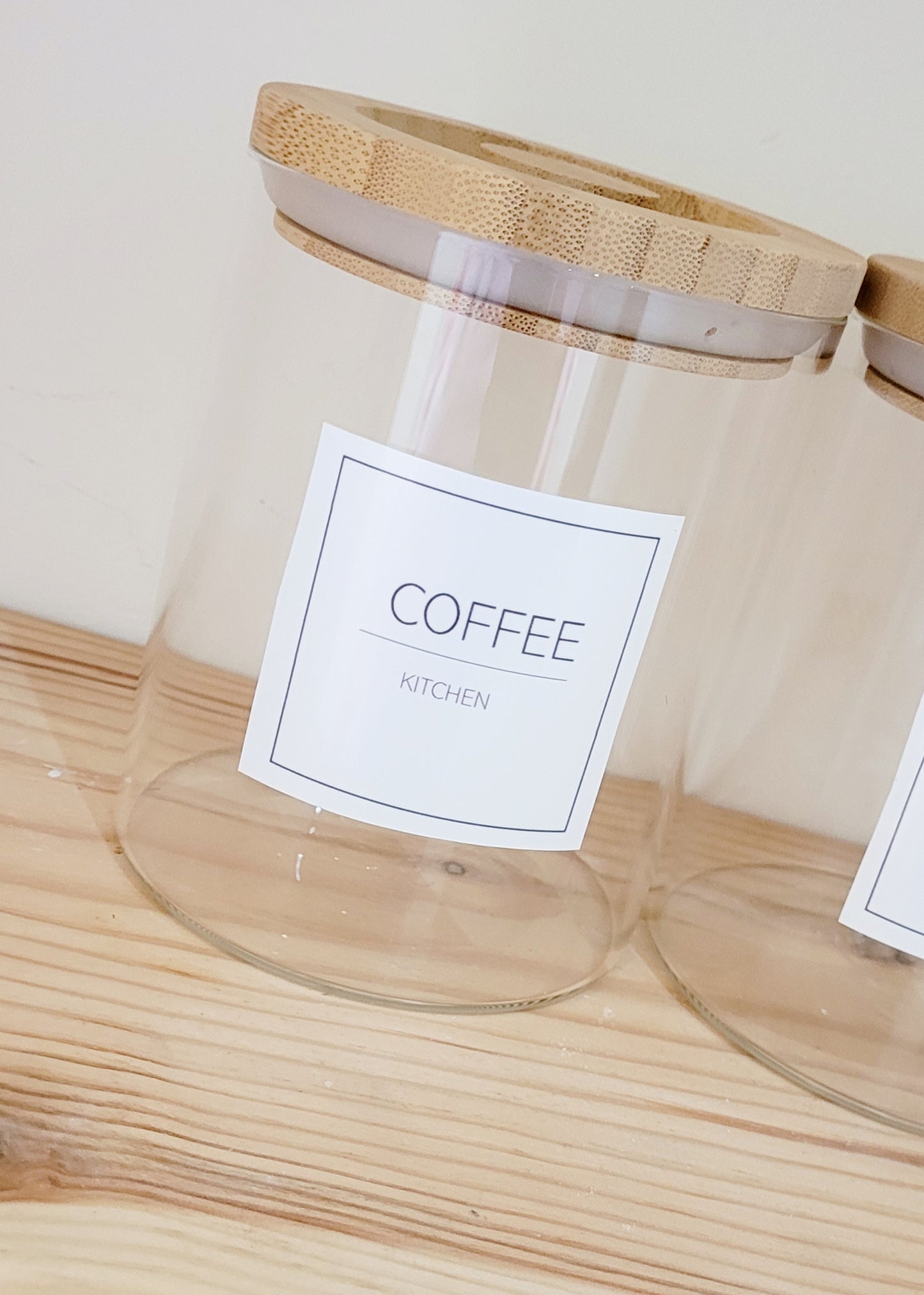 Minimalistic Glass Jars with Bamboo Lid 750ml